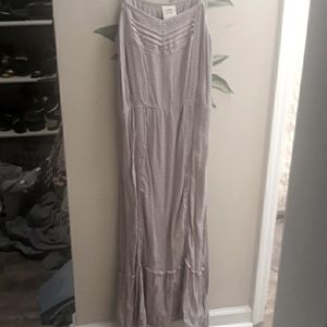 Long lilac dress that ties in the back size large by Knox rose